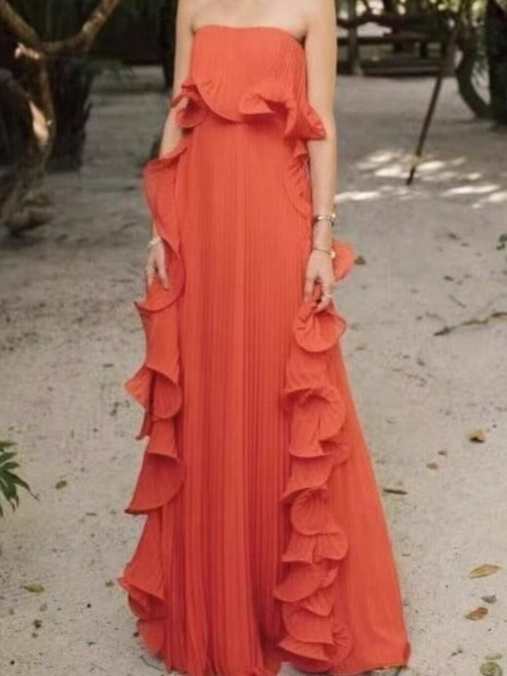 Red Elegant Women's Strapless Pleated Maxi Dress with Ruffle Trim Boho Vacation - Picture 3 of 3